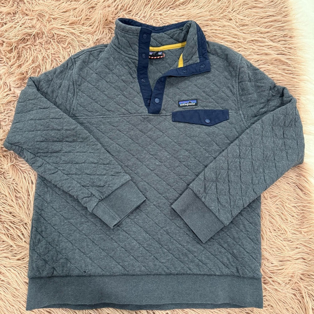 Patagonia Gray Quilted Pullover
